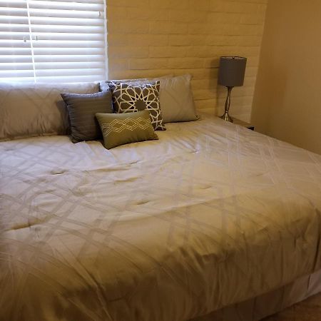Tucson Airport Oasis Apartment Bagian luar foto