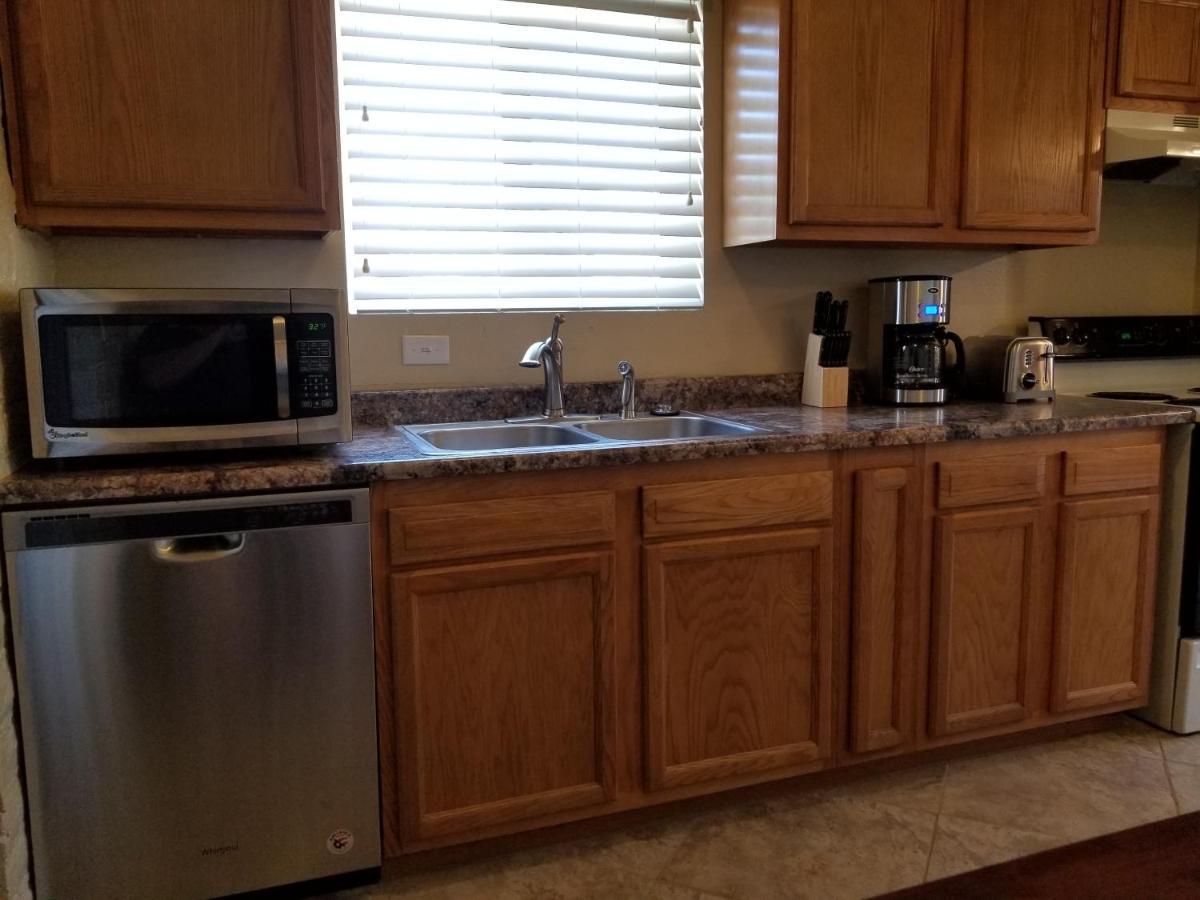 Tucson Airport Oasis Apartment Bagian luar foto